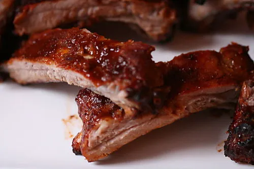 Glazed pork ribs